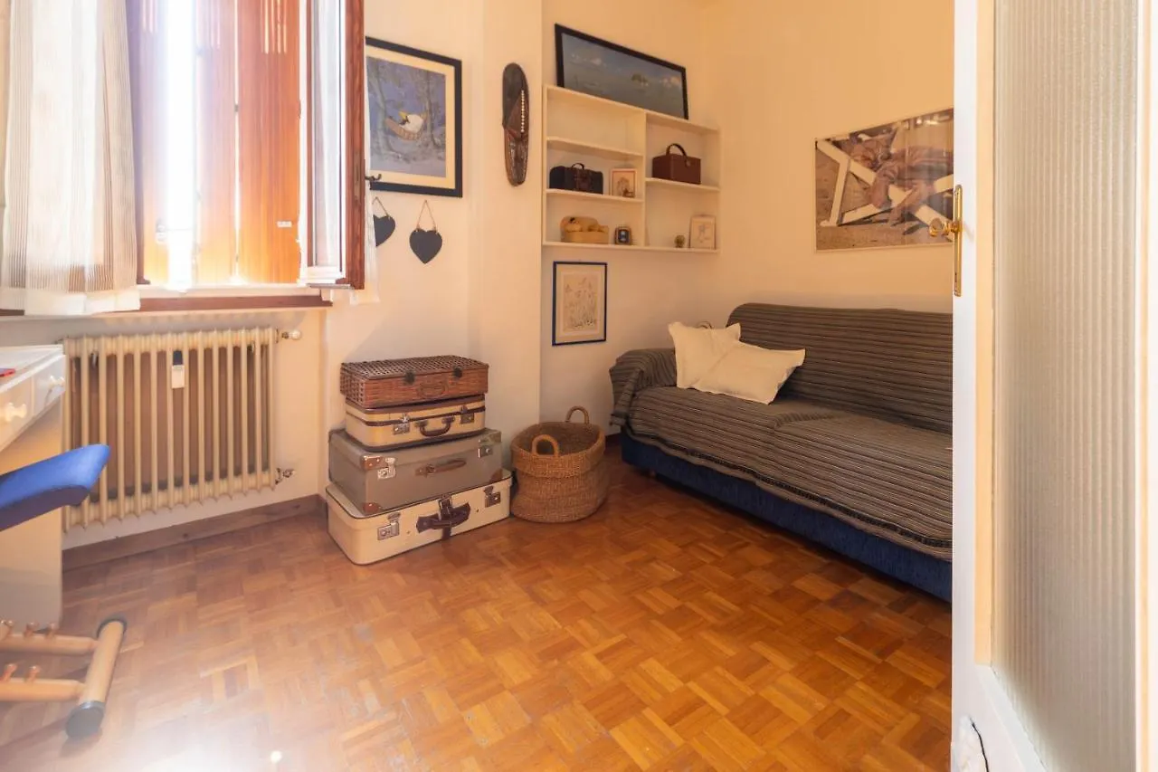La Chicca Sui Tetti Daire Desenzano del Garda İtalya