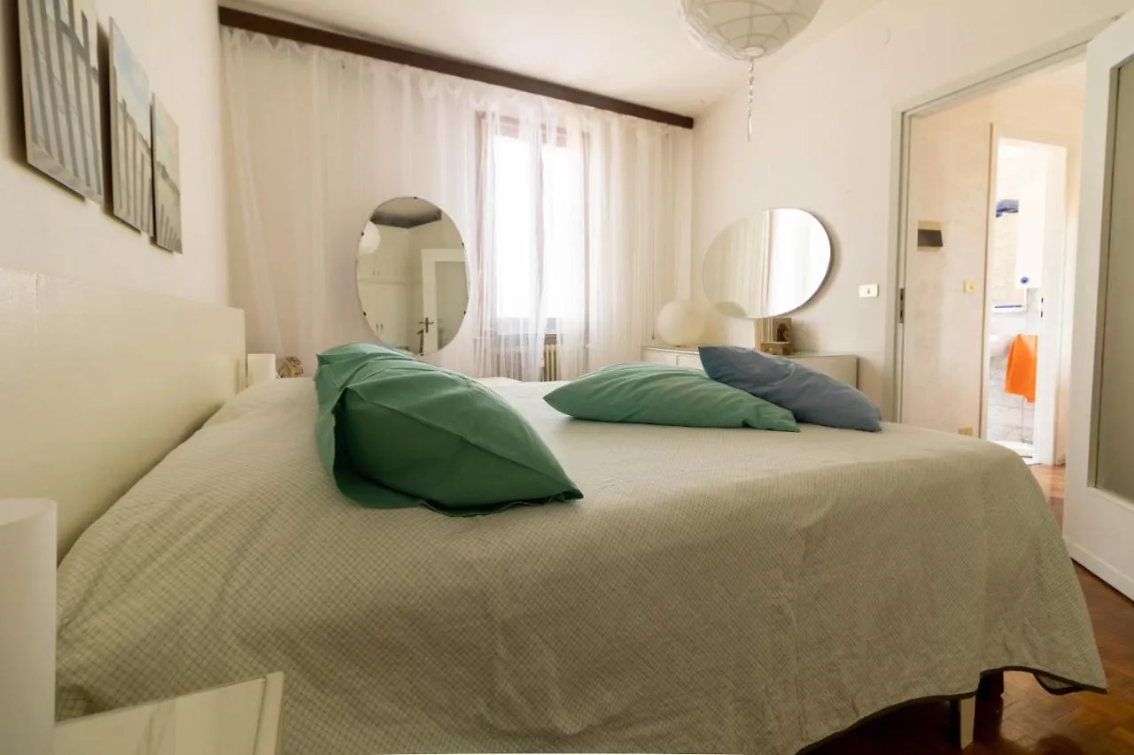 La Chicca Sui Tetti Daire Desenzano del Garda