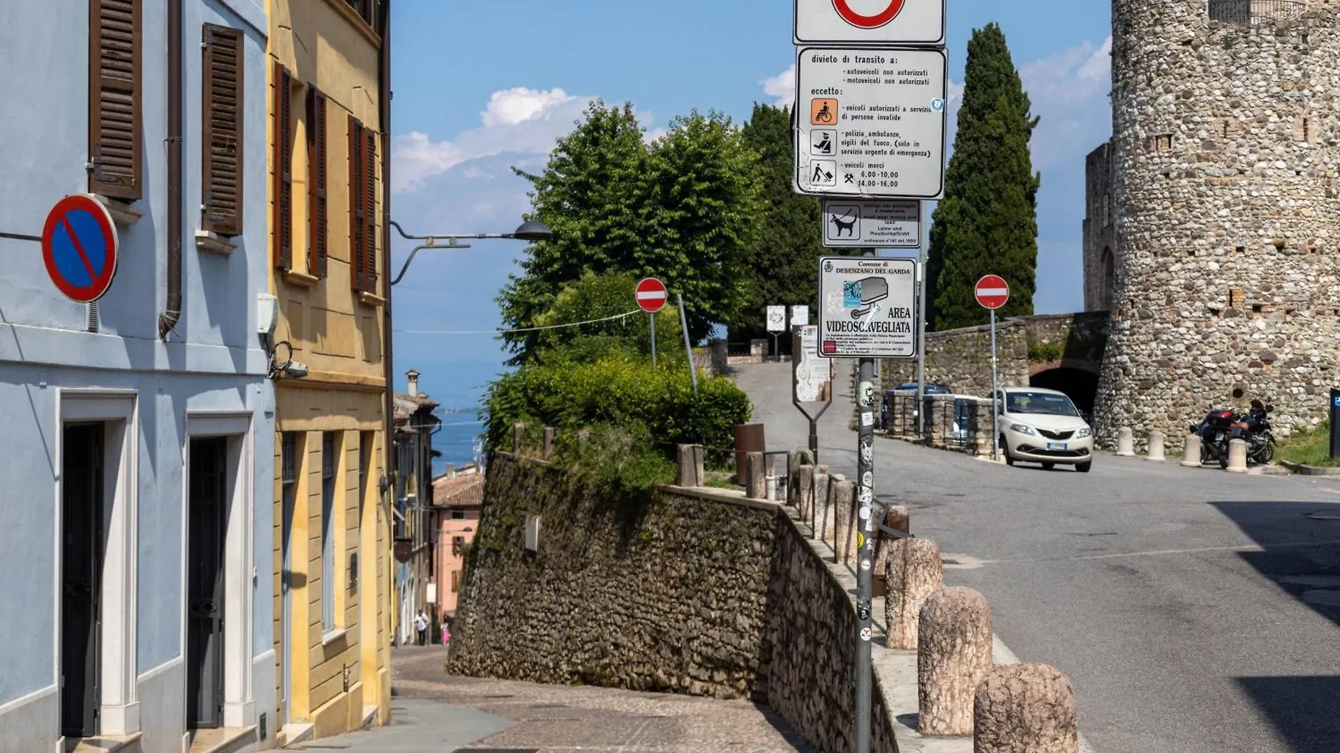 La Chicca Sui Tetti Daire Desenzano del Garda İtalya