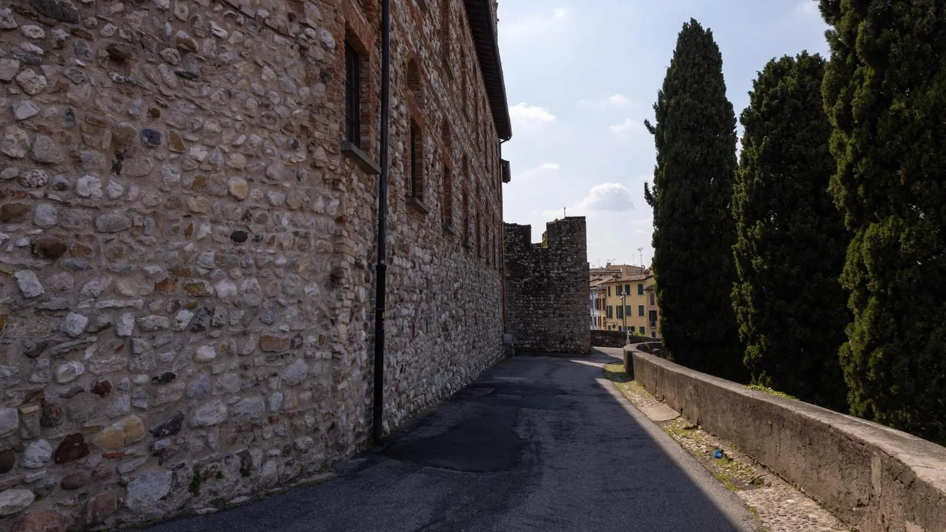 La Chicca Sui Tetti Daire Desenzano del Garda İtalya